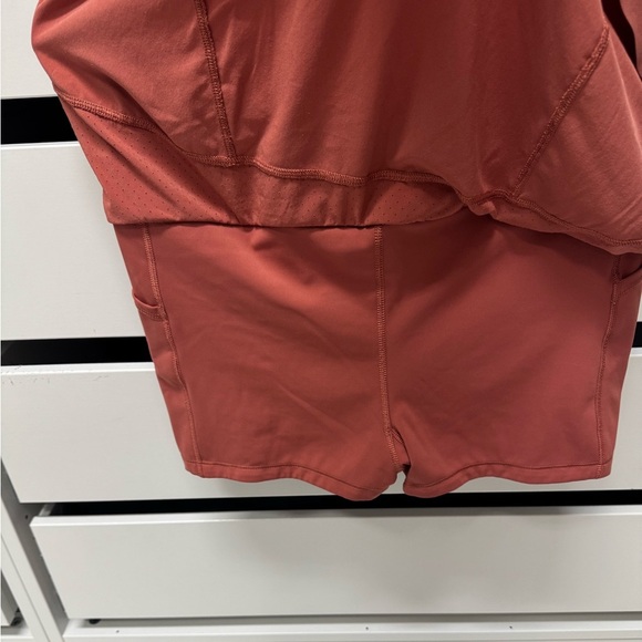 Athleta run with it 14 inch skort orange color size small - Picture 8 of 9